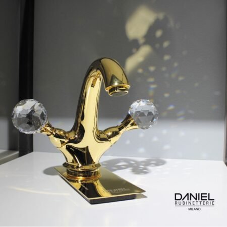 DANIEL. OM700D2P FIN A ΜΠΑΤΑΡΙΑ ΕΝΤΟΙΧ ΝΙΠΤΗΡΑ ΧΡΩΜΑΤΙΣΤΗ 2 ΕΞΟΔΩΝ